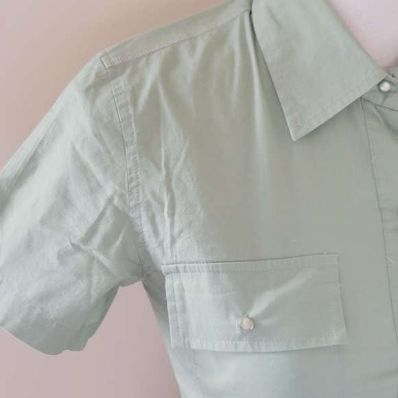 Riley Los Angeles olive button down size small - Picture 2 of 5
